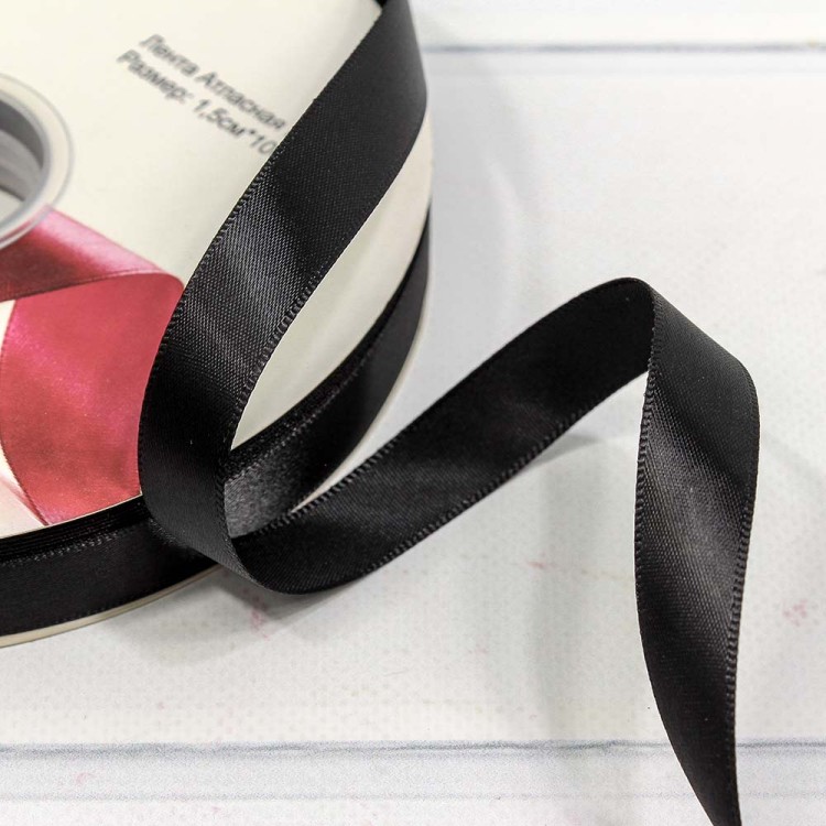 556-15/030 Лента Атласная Полиэстер класс А 1,5см*100ярд Чёрный 1/13 1/52 556-15/030 Лента Атласная Полиэстер класс А 1,5см*100ярд Чёрный 1/13 1/52