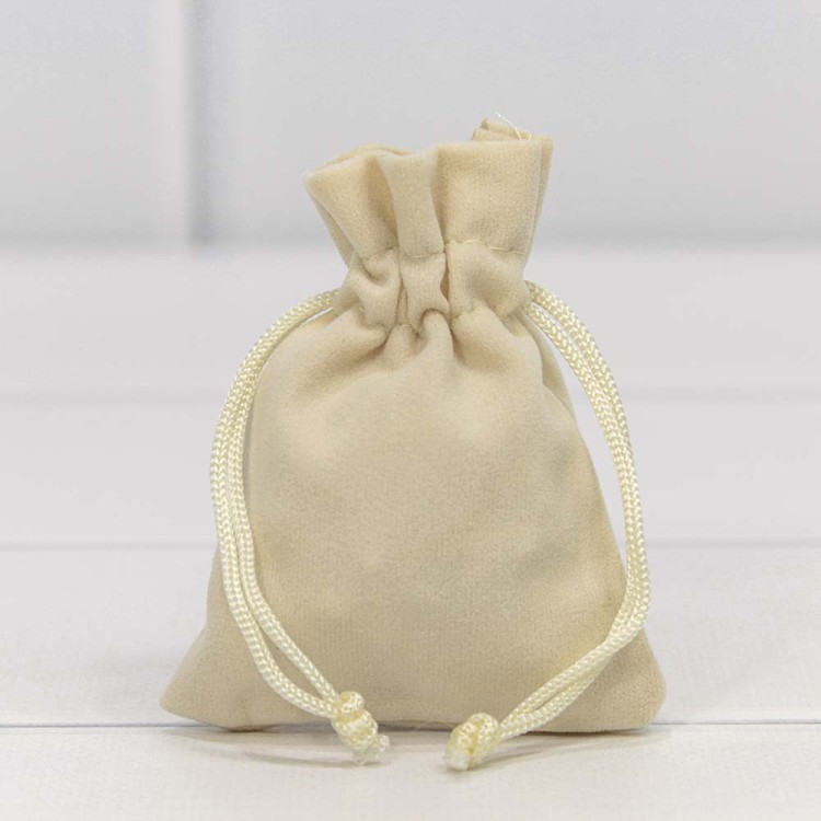 000811J/22 Мешочки бархатные 7*9 Бежевый 1/50 1/300 000811J/22 Мешочки бархатные 7*9 Бежевый 1/50 1/300