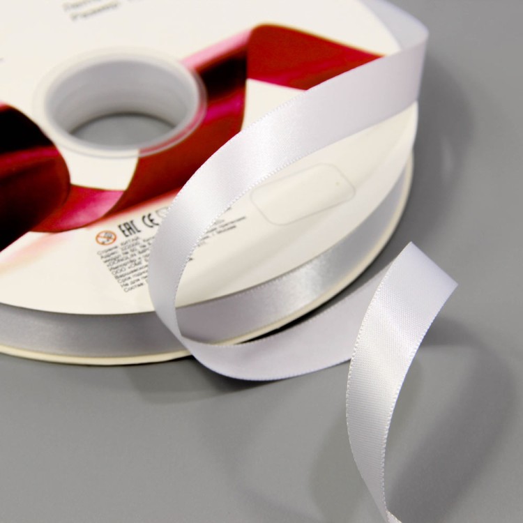 556-15/029 Лента Атласная Полиэстер класс А 1,5см*100ярд Белый 1/18 1/72 556-15/029 Лента Атласная Полиэстер класс А 1,5см*100ярд Белый 1/18 1/72