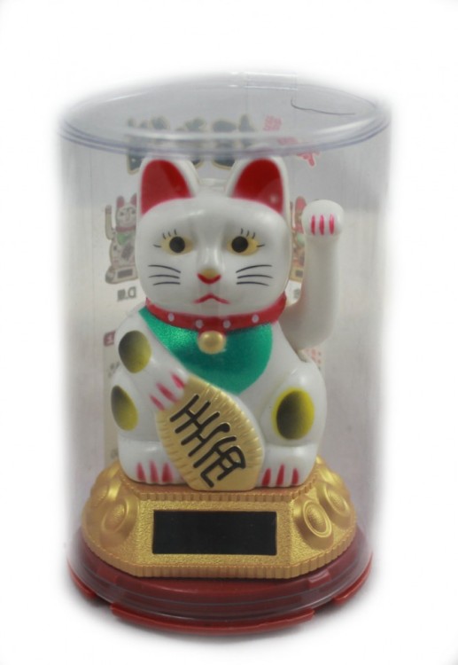 107138-1 Кот удачи ( на солнечных батарейках ) белый 10*6 см