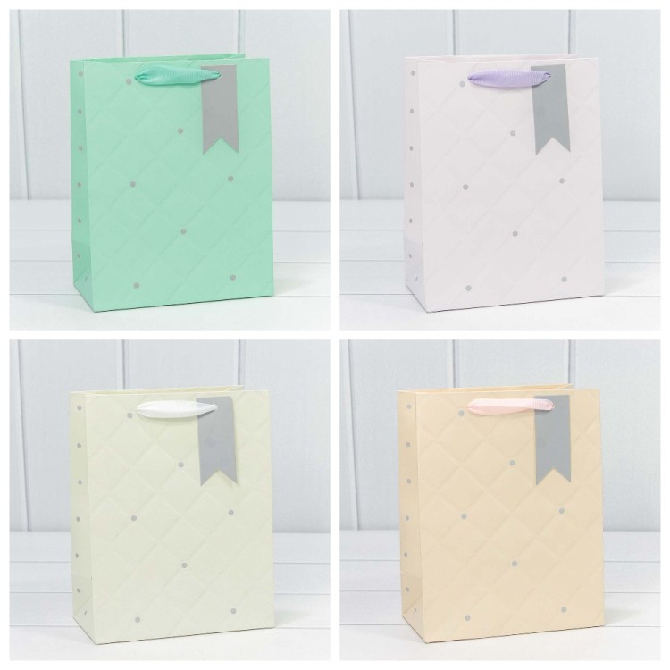 000152E Пакет подарочный "Эксклюзив" (микс) 18*23*10 210г 1/20 1/360