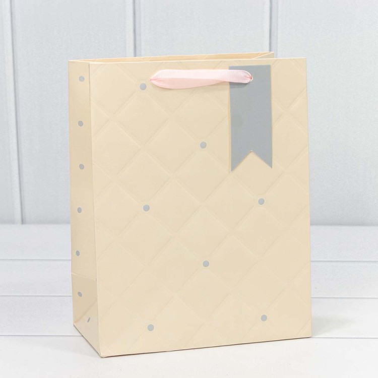 000152E Пакет подарочный "Эксклюзив" (микс) 18*23*10 210г 1/20 1/360